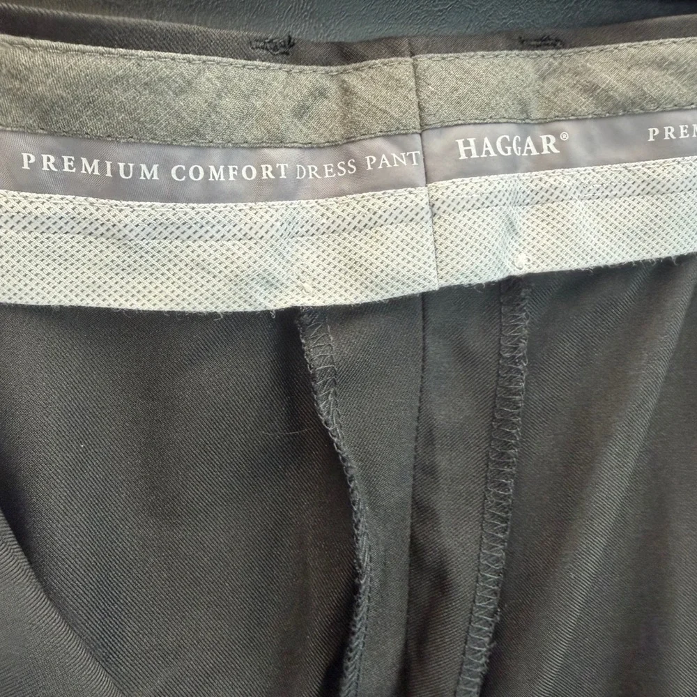 Haggar Premium Comfort Dress Pants Mens 46x29 Black Classic Fit Cuffed Business